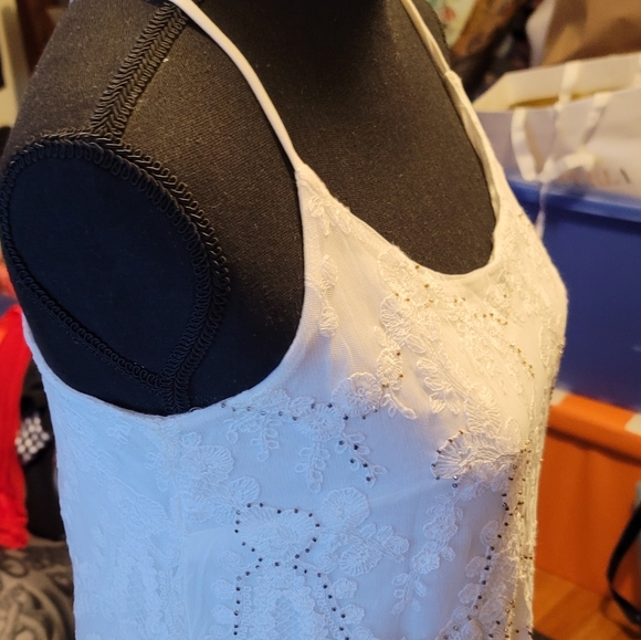White House Black Market White Lace Dressy Tank - Picture 3 of 11